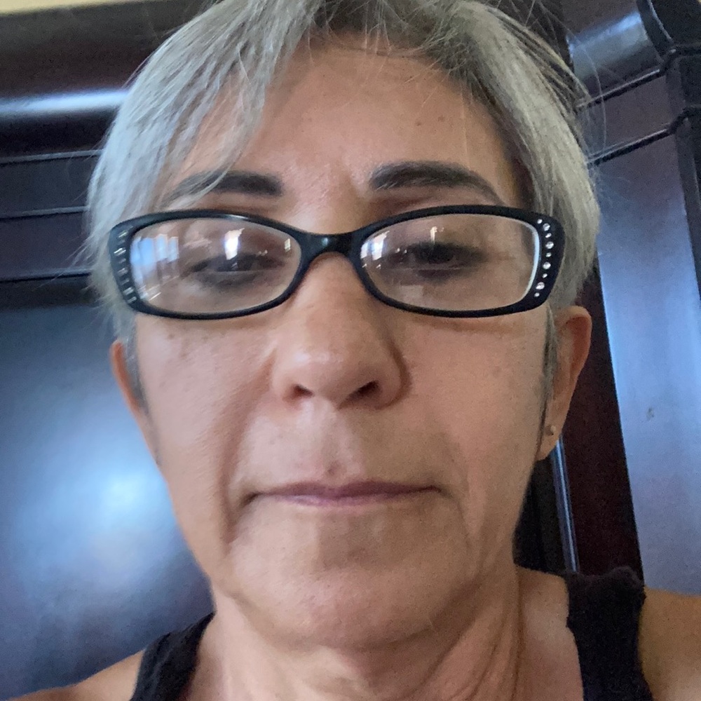 Meet your Posher, Vida